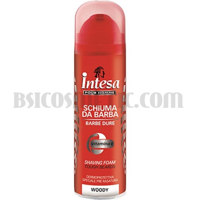 Intesa Woody пяна за бръснене с витамин Е